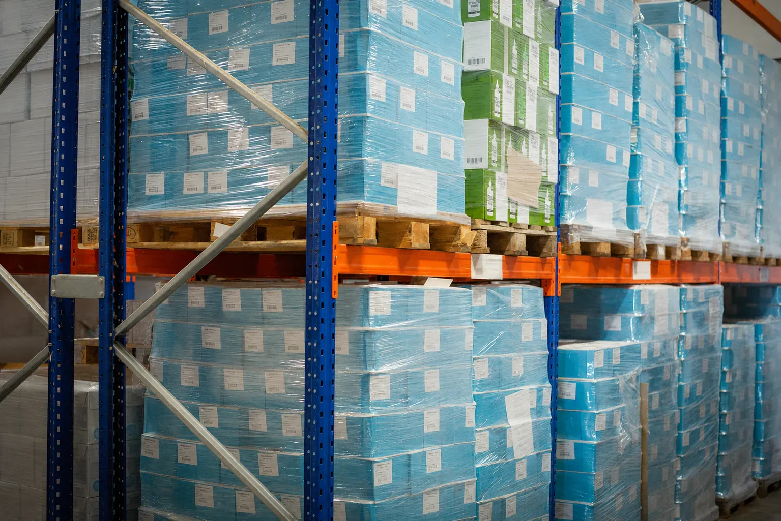 Marfă paletată într-un flux logistic COSAL